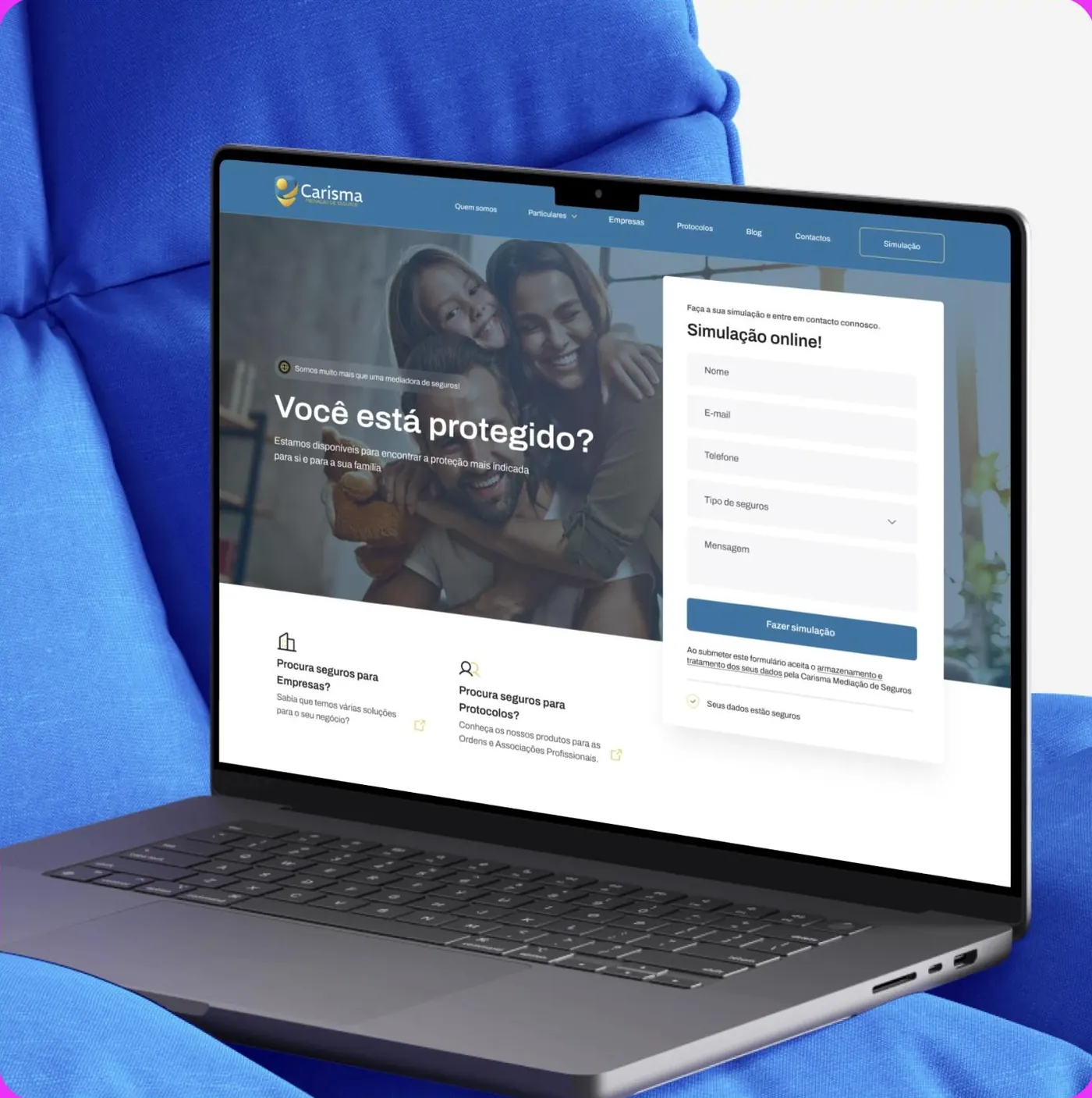 Carisma Seguros website on screen